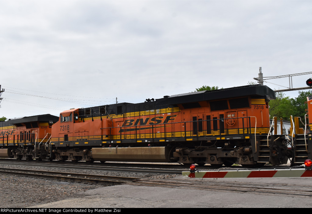 BNSF 7318